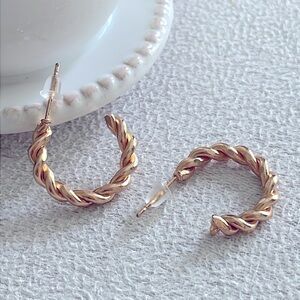 Chunky twisted open hoop earrings